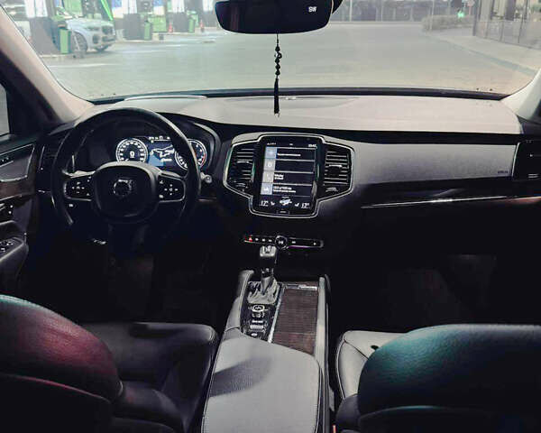 Серый Вольво ХС90, объемом двигателя 2 л и пробегом 315 тыс. км за 21500 $, фото 25 на Automoto.ua