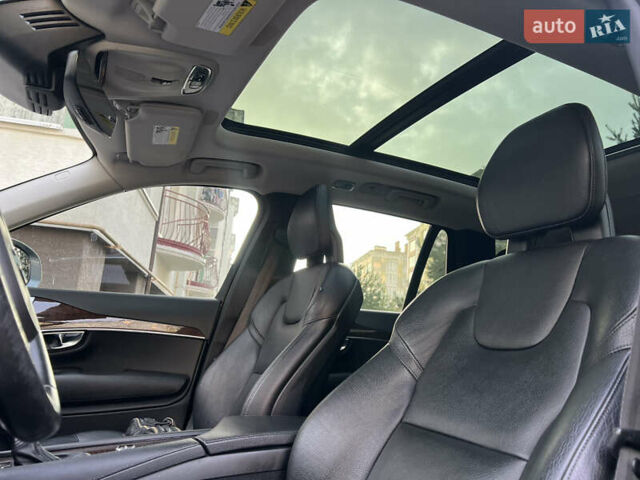 Сірий Вольво ХС90, об'ємом двигуна 2 л та пробігом 183 тис. км за 26500 $, фото 56 на Automoto.ua