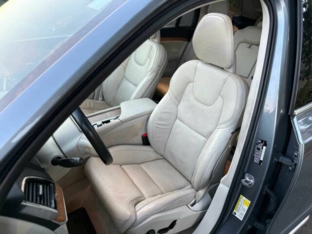 Серый Вольво ХС90, объемом двигателя 2 л и пробегом 72 тыс. км за 12300 $, фото 9 на Automoto.ua