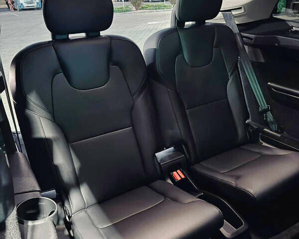 Серый Вольво ХС90, объемом двигателя 2 л и пробегом 315 тыс. км за 21500 $, фото 11 на Automoto.ua