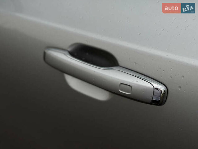 Вольво ХС90 2016 в Кривом Роге на Automoto.ua Серый Вольво ХС90, объемом двигателя 1.97 л и пробегом 99 тыс. км за 25999 $, фото 15 на Automoto.ua