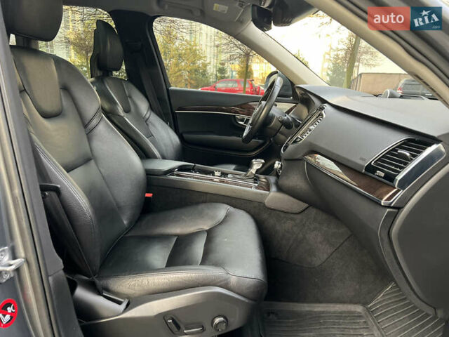 Сірий Вольво ХС90, об'ємом двигуна 2 л та пробігом 183 тис. км за 26500 $, фото 71 на Automoto.ua