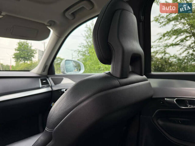 Вольво ХС90 2016 в Кривом Роге на Automoto.ua Серый Вольво ХС90, объемом двигателя 1.97 л и пробегом 99 тыс. км за 25999 $, фото 41 на Automoto.ua