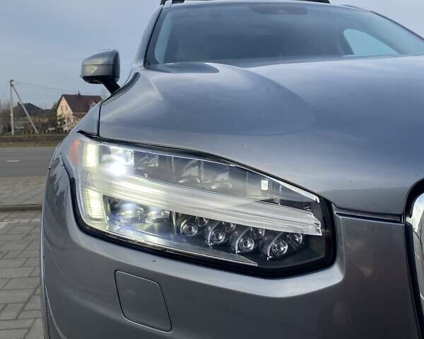 Серый Вольво ХС90, объемом двигателя 1.97 л и пробегом 234 тыс. км за 22999 $, фото 9 на Automoto.ua