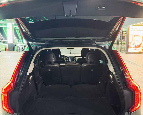 Серый Вольво ХС90, объемом двигателя 2 л и пробегом 315 тыс. км за 21500 $, фото 9 на Automoto.ua