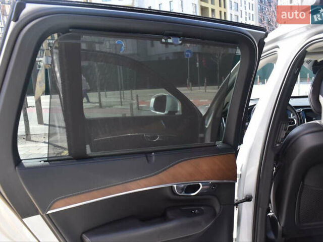 Сірий Вольво ХС90, об'ємом двигуна 1.97 л та пробігом 120 тис. км за 34000 $, фото 15 на Automoto.ua
