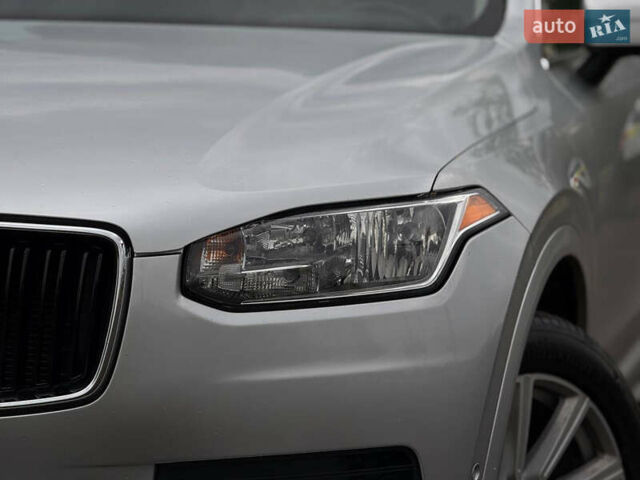 Вольво ХС90 2016 в Кривом Роге на Automoto.ua Серый Вольво ХС90, объемом двигателя 1.97 л и пробегом 99 тыс. км за 25999 $, фото 4 на Automoto.ua