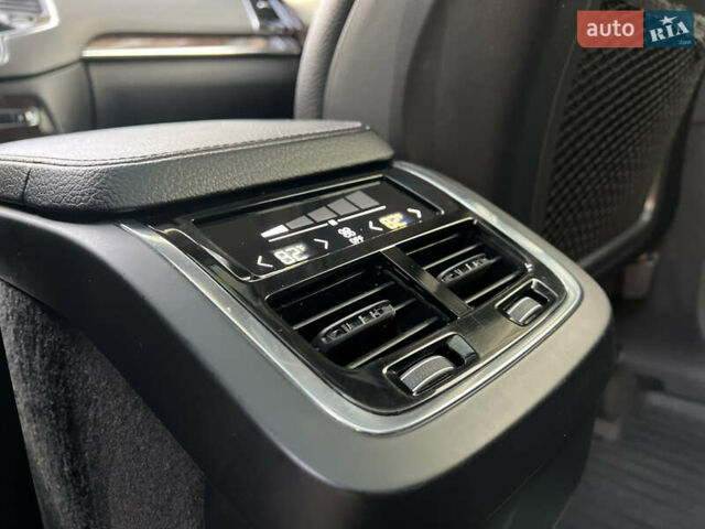 Сірий Вольво ХС90, об'ємом двигуна 2 л та пробігом 183 тис. км за 26500 $, фото 61 на Automoto.ua