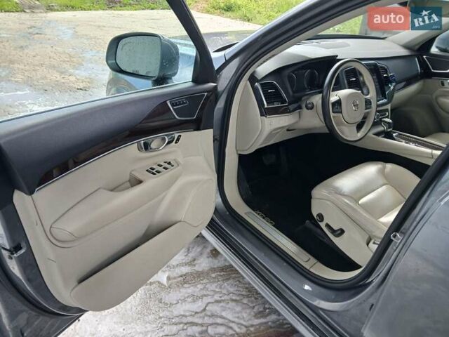 Серый Вольво ХС90, объемом двигателя 1.97 л и пробегом 235 тыс. км за 30750 $, фото 6 на Automoto.ua