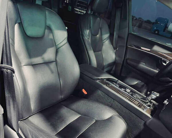 Серый Вольво ХС90, объемом двигателя 2 л и пробегом 315 тыс. км за 21500 $, фото 20 на Automoto.ua