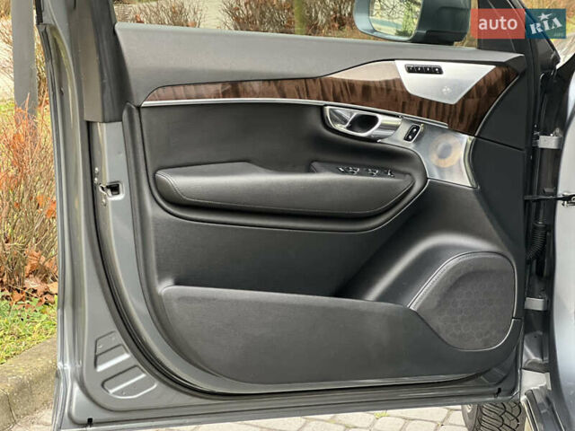 Сірий Вольво ХС90, об'ємом двигуна 2 л та пробігом 183 тис. км за 26500 $, фото 40 на Automoto.ua