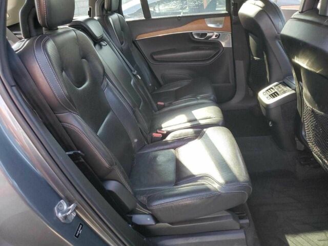 Сірий Вольво ХС90, об'ємом двигуна 2 л та пробігом 92 тис. км за 7000 $, фото 10 на Automoto.ua