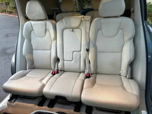 Серый Вольво ХС90, объемом двигателя 2 л и пробегом 72 тыс. км за 12300 $, фото 11 на Automoto.ua