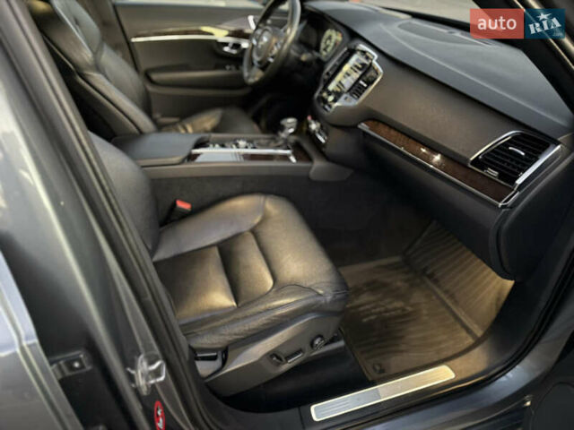 Сірий Вольво ХС90, об'ємом двигуна 1.97 л та пробігом 229 тис. км за 21990 $, фото 26 на Automoto.ua