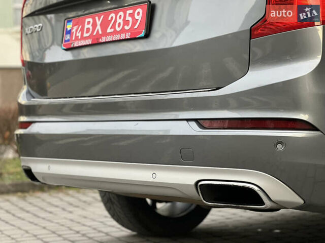 Сірий Вольво ХС90, об'ємом двигуна 2 л та пробігом 183 тис. км за 26500 $, фото 37 на Automoto.ua