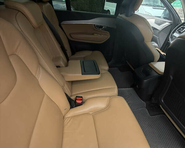 Сірий Вольво ХС90, об'ємом двигуна 1.97 л та пробігом 210 тис. км за 29900 $, фото 18 на Automoto.ua