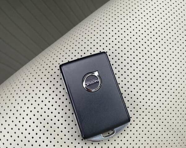 Серый Вольво ХС90, объемом двигателя 1.97 л и пробегом 234 тыс. км за 22999 $, фото 72 на Automoto.ua