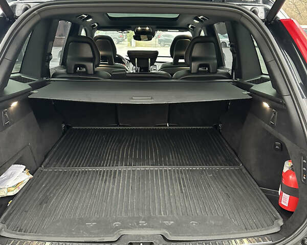 Серый Вольво ХС90, объемом двигателя 1.97 л и пробегом 230 тыс. км за 29000 $, фото 2 на Automoto.ua