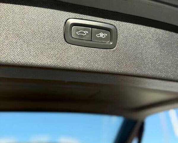 Серый Вольво ХС90, объемом двигателя 1.97 л и пробегом 108 тыс. км за 8700 $, фото 13 на Automoto.ua