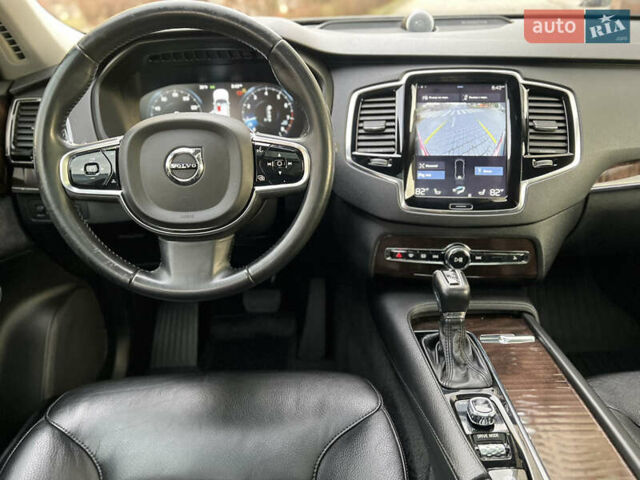 Сірий Вольво ХС90, об'ємом двигуна 2 л та пробігом 183 тис. км за 26500 $, фото 68 на Automoto.ua