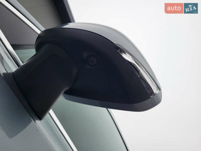 Серый Вольво ХС90, объемом двигателя 1.97 л и пробегом 180 тыс. км за 32000 $, фото 45 на Automoto.ua