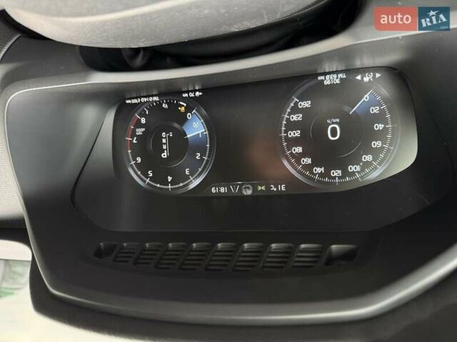 Сірий Вольво ХС90, об'ємом двигуна 1.97 л та пробігом 30 тис. км за 29700 $, фото 28 на Automoto.ua