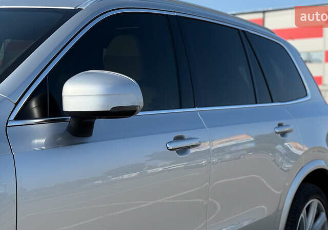 Сірий Вольво ХС90, об'ємом двигуна 1.97 л та пробігом 102 тис. км за 33000 $, фото 11 на Automoto.ua