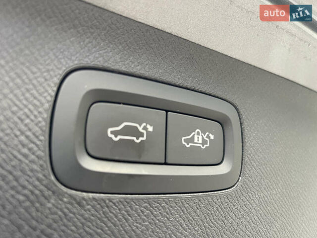 Вольво ХС90 2017 у Рівному на Automoto.ua Сірий Вольво ХС90, об'ємом двигуна 1.97 л та пробігом 92 тис. км за 29700 $, фото 33 на Automoto.ua