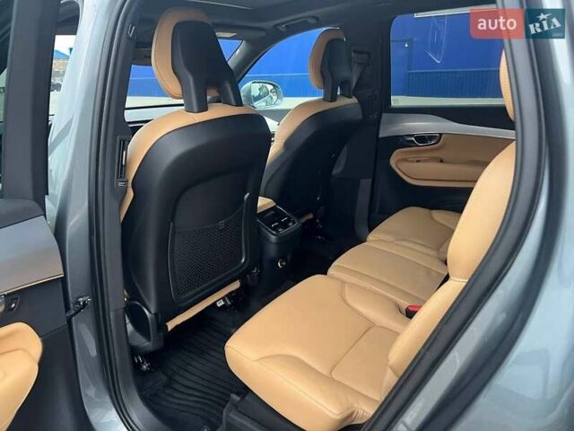 Серый Вольво ХС90, объемом двигателя 2 л и пробегом 143 тыс. км за 26500 $, фото 27 на Automoto.ua