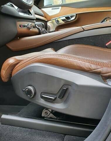 Серый Вольво ХС90, объемом двигателя 2 л и пробегом 185 тыс. км за 29000 $, фото 6 на Automoto.ua