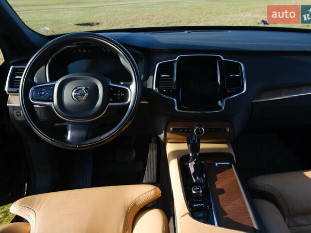 Сірий Вольво ХС90, об'ємом двигуна 1.97 л та пробігом 72 тис. км за 34000 $, фото 33 на Automoto.ua