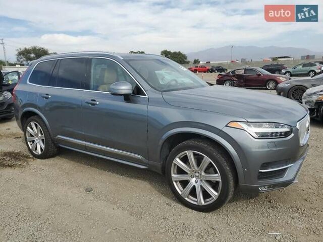 Серый Вольво ХС90, объемом двигателя 1.97 л и пробегом 123 тыс. км за 9600 $, фото 3 на Automoto.ua