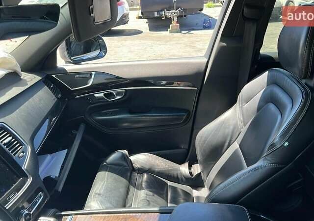 Серый Вольво ХС90, объемом двигателя 2 л и пробегом 250 тыс. км за 18400 $, фото 7 на Automoto.ua