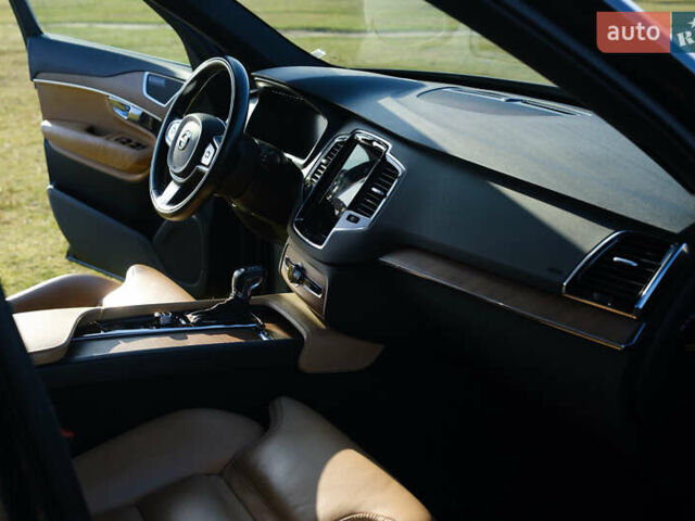 Сірий Вольво ХС90, об'ємом двигуна 1.97 л та пробігом 72 тис. км за 34000 $, фото 28 на Automoto.ua