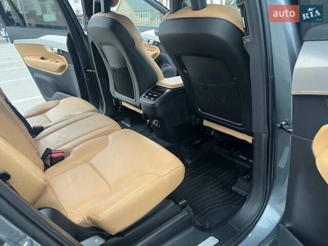 Серый Вольво ХС90, объемом двигателя 2 л и пробегом 143 тыс. км за 26500 $, фото 35 на Automoto.ua