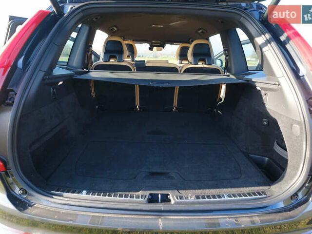 Сірий Вольво ХС90, об'ємом двигуна 1.97 л та пробігом 72 тис. км за 34000 $, фото 37 на Automoto.ua