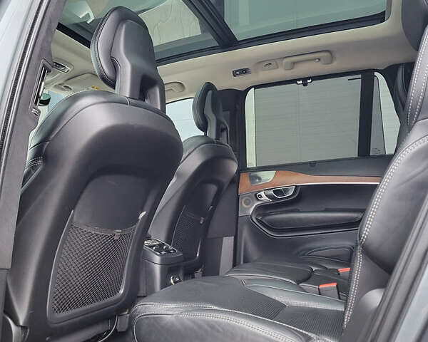 Серый Вольво ХС90, объемом двигателя 1.97 л и пробегом 180 тыс. км за 32000 $, фото 33 на Automoto.ua