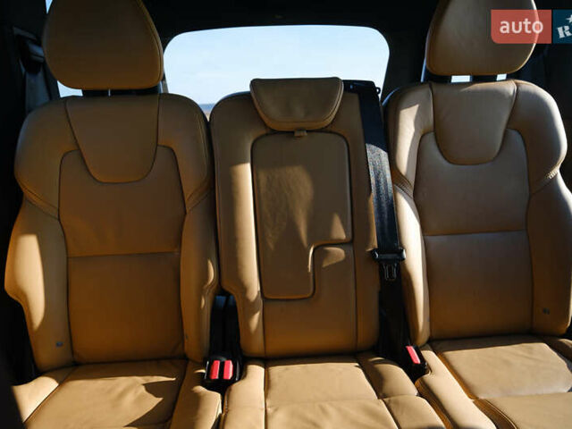 Сірий Вольво ХС90, об'ємом двигуна 1.97 л та пробігом 72 тис. км за 34000 $, фото 31 на Automoto.ua