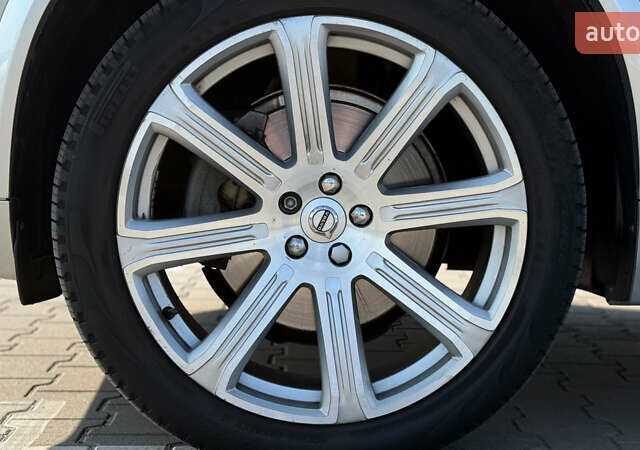 Сірий Вольво ХС90, об'ємом двигуна 1.97 л та пробігом 102 тис. км за 33000 $, фото 42 на Automoto.ua