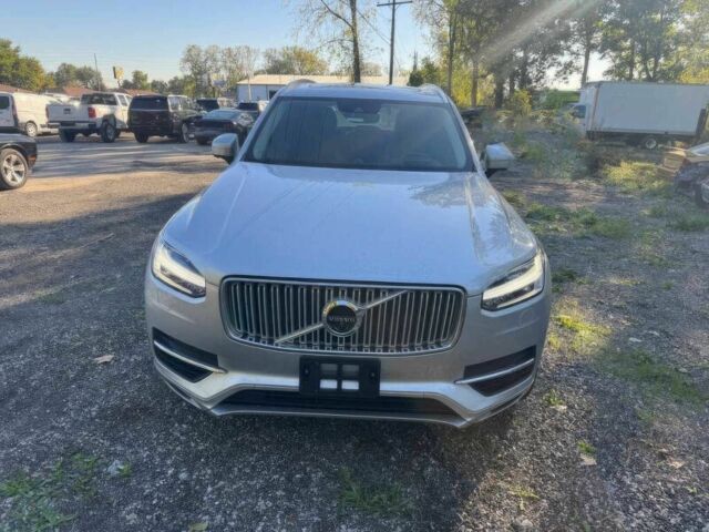 Серый Вольво ХС90, объемом двигателя 2 л и пробегом 66 тыс. км за 8500 $, фото 1 на Automoto.ua