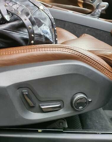 Серый Вольво ХС90, объемом двигателя 2 л и пробегом 185 тыс. км за 29000 $, фото 3 на Automoto.ua