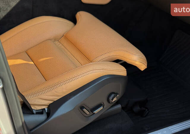 Сірий Вольво ХС90, об'ємом двигуна 1.97 л та пробігом 102 тис. км за 33000 $, фото 22 на Automoto.ua