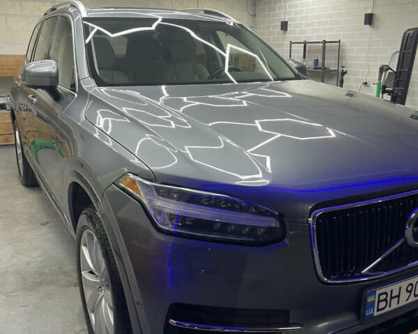 Сірий Вольво ХС90, об'ємом двигуна 1.97 л та пробігом 153 тис. км за 31000 $, фото 1 на Automoto.ua