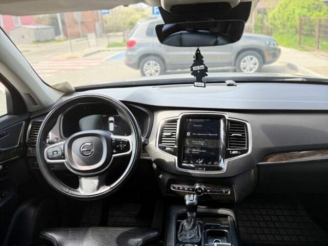 Сірий Вольво ХС90, об'ємом двигуна 2 л та пробігом 205 тис. км за 29000 $, фото 1 на Automoto.ua