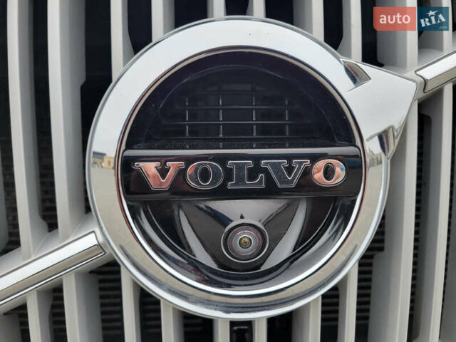 Серый Вольво ХС90, объемом двигателя 1.97 л и пробегом 180 тыс. км за 32000 $, фото 47 на Automoto.ua