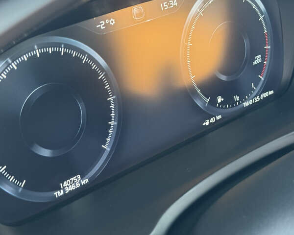 Сірий Вольво ХС90, об'ємом двигуна 1.97 л та пробігом 140 тис. км за 35500 $, фото 22 на Automoto.ua