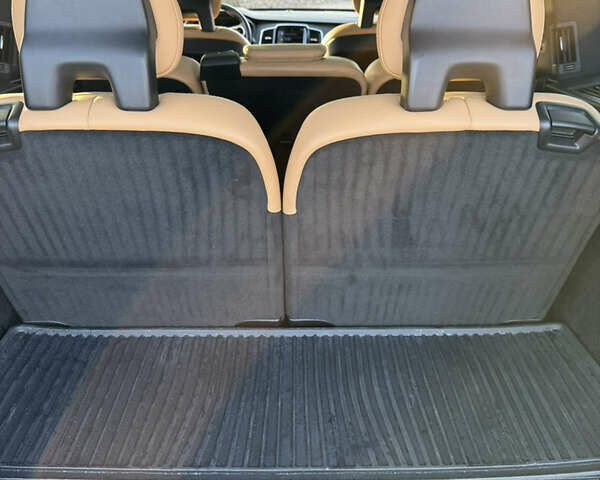 Сірий Вольво ХС90, об'ємом двигуна 1.97 л та пробігом 140 тис. км за 35500 $, фото 17 на Automoto.ua