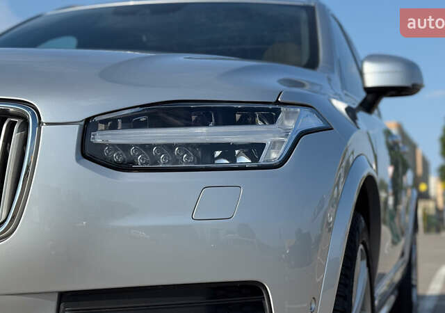 Сірий Вольво ХС90, об'ємом двигуна 1.97 л та пробігом 102 тис. км за 33000 $, фото 8 на Automoto.ua