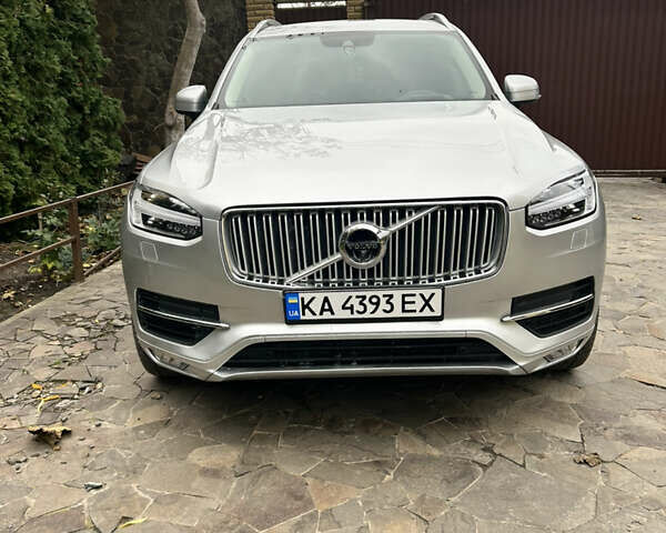 Серый Вольво ХС90, объемом двигателя 2 л и пробегом 34 тыс. км за 25500 $, фото 2 на Automoto.ua