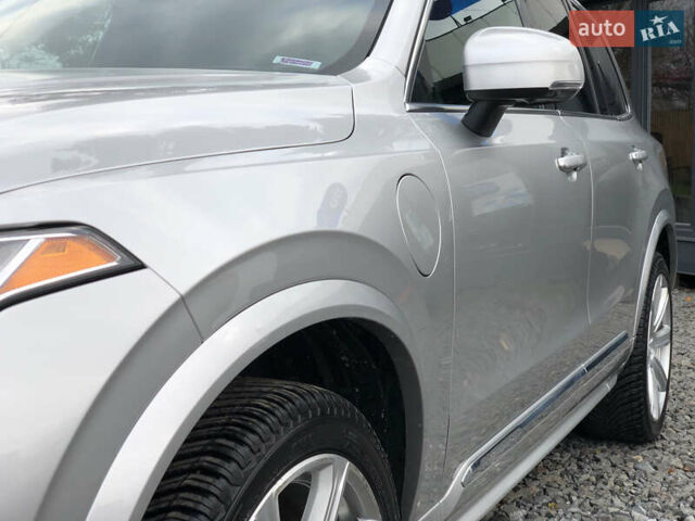 Серый Вольво ХС90, объемом двигателя 1.97 л и пробегом 85 тыс. км за 43000 $, фото 7 на Automoto.ua